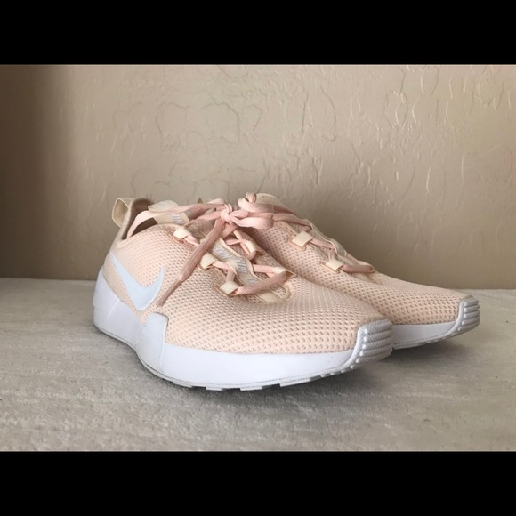 NIKE WOMENS ASHIN MODERN RUNNING SNEAKERS 9 - Picture 2 of 5